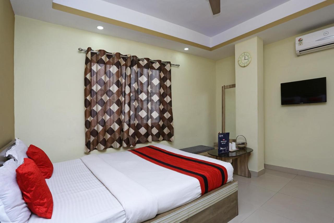 Hotel O Pratiksha Guest House Kolkata Bagian luar foto
